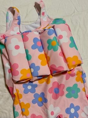 Girls swimsuit-NWOT
